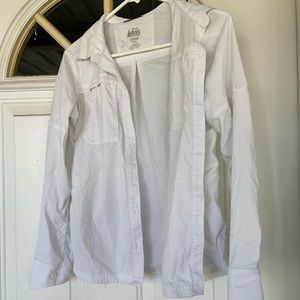 REI long sleeve button down// XS